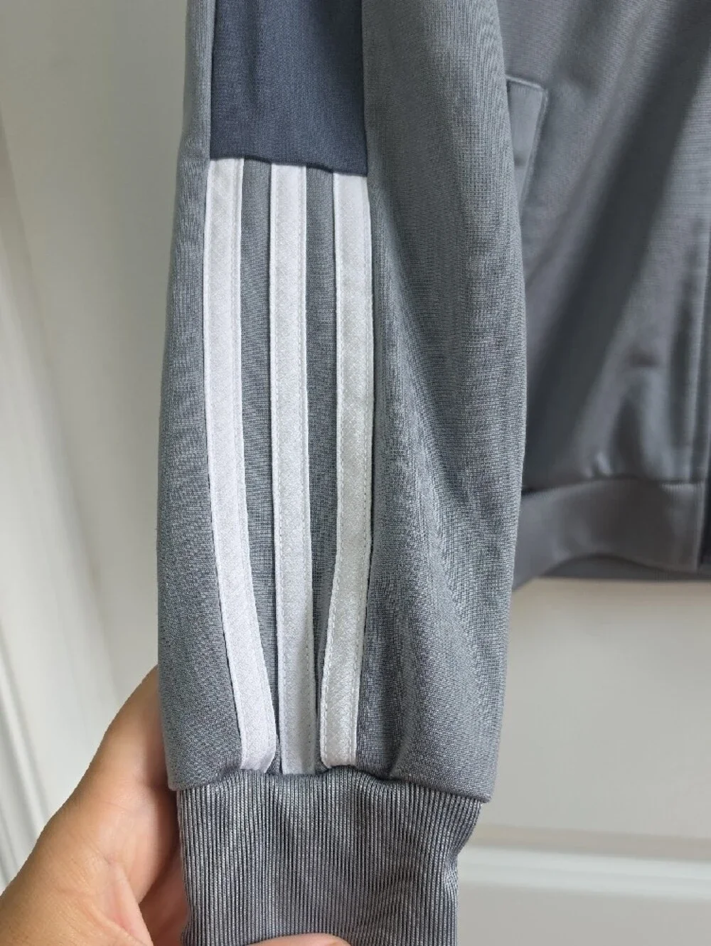 adidas lightweight hooded